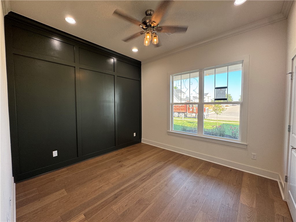 Crescent View - Residential