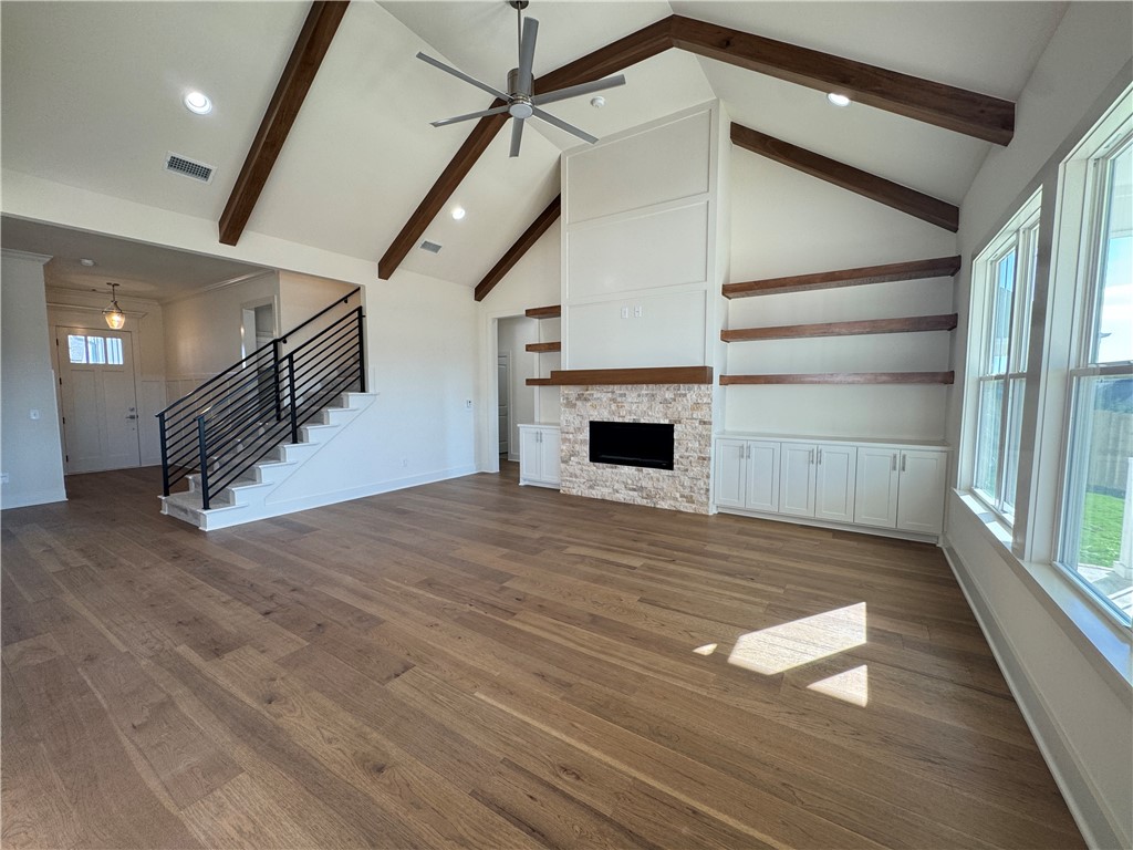 Crescent View - Residential