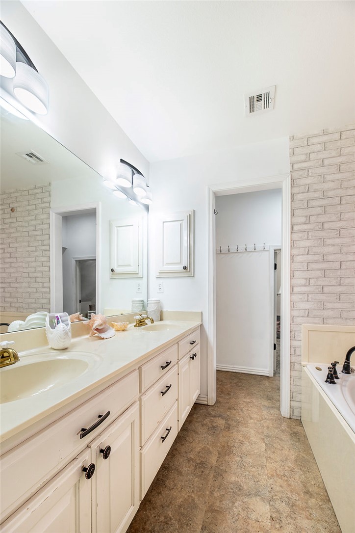 Whispering Timber - Residential