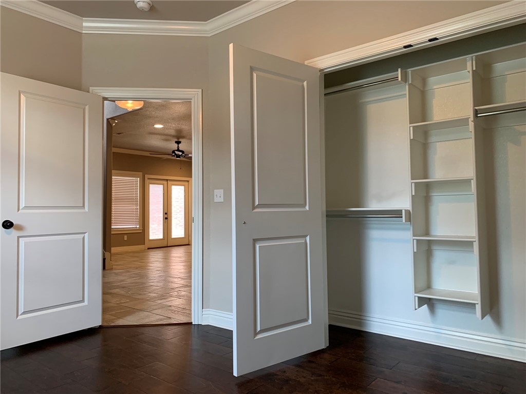 Town Homes At Forest Hills - Residential Lease