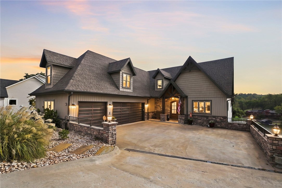 51 Portsmouth Drive