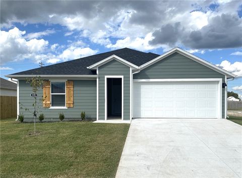 Photo of 561 Mac Street, Prairie Grove, AR 72753 (MLS # 1325718) Photo of 561 Mac Street, Prairie Grove, AR 72753 (MLS # 1325718)