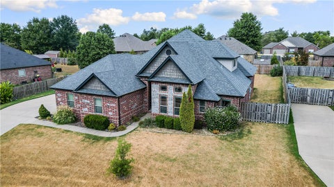 Photo of 3803 NE Oakbrooke Avenue, Bentonville, AR 72712 (MLS # 1360641)
