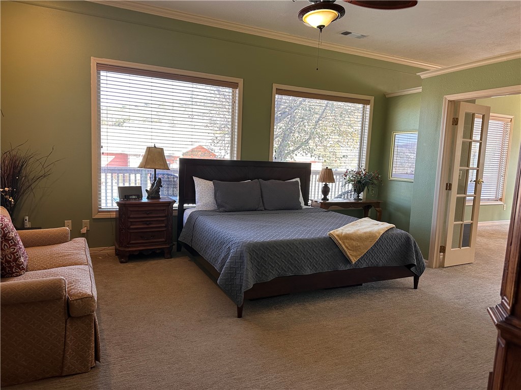 Unit 10 Holiday Island - Residential