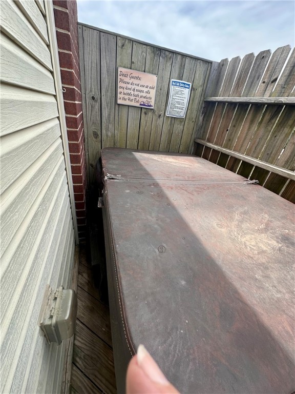 Unit 10 Holiday Island - Residential