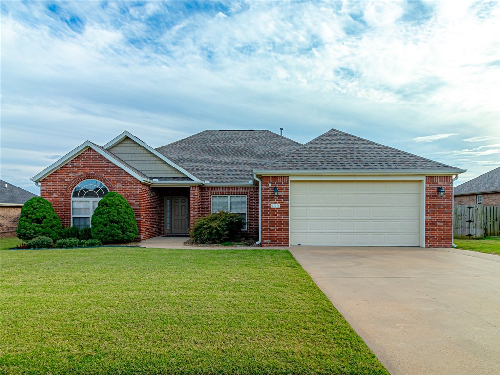Welcome Home! This beautifully maintained 4 bedroom 2 bath home in the heart of Centerton is move-in ready! Split floor plan, covered patio. Recent updates include Roof (2020), HVAC & Water Heater (2021). Less than 2 miles from Bentonville West High School Easy access to restaurants, shopping & more. Won't last long so make your appointment today!