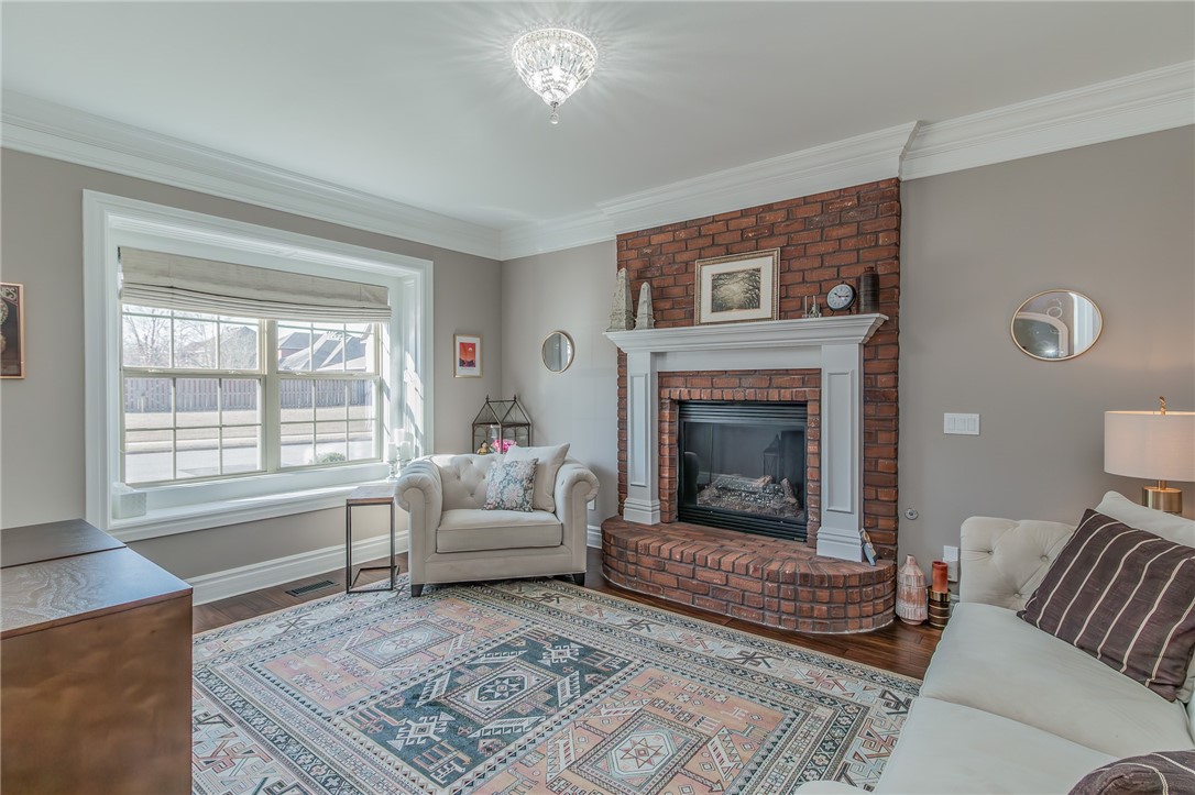 Windsor Manor - Residential