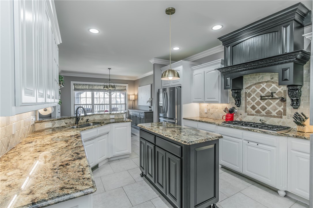 Windsor Manor - Residential