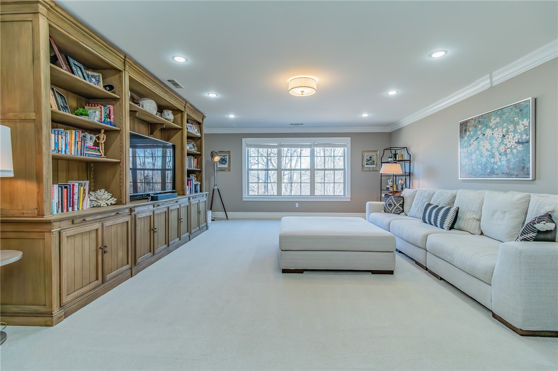 Windsor Manor - Residential