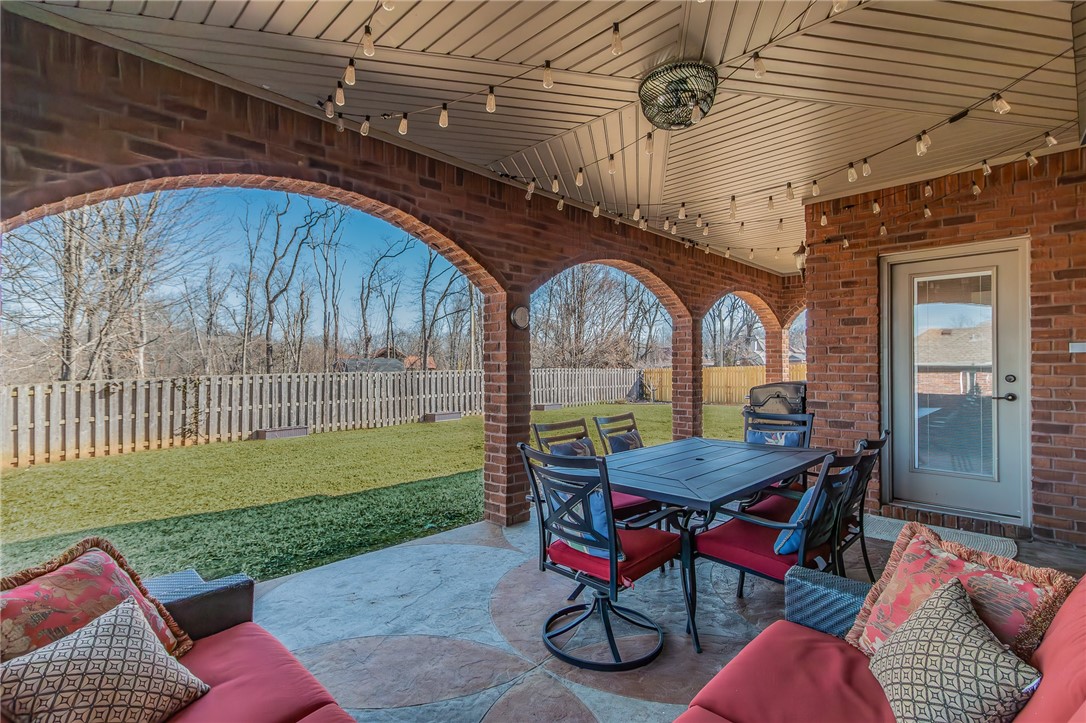 Windsor Manor - Residential