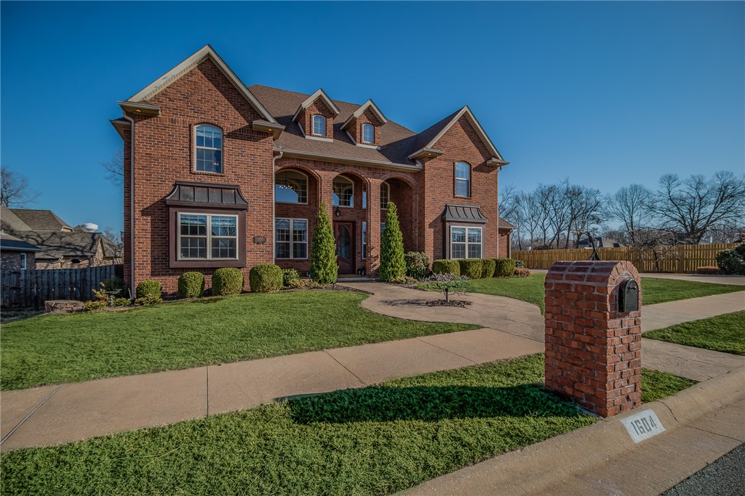 Windsor Manor - Residential