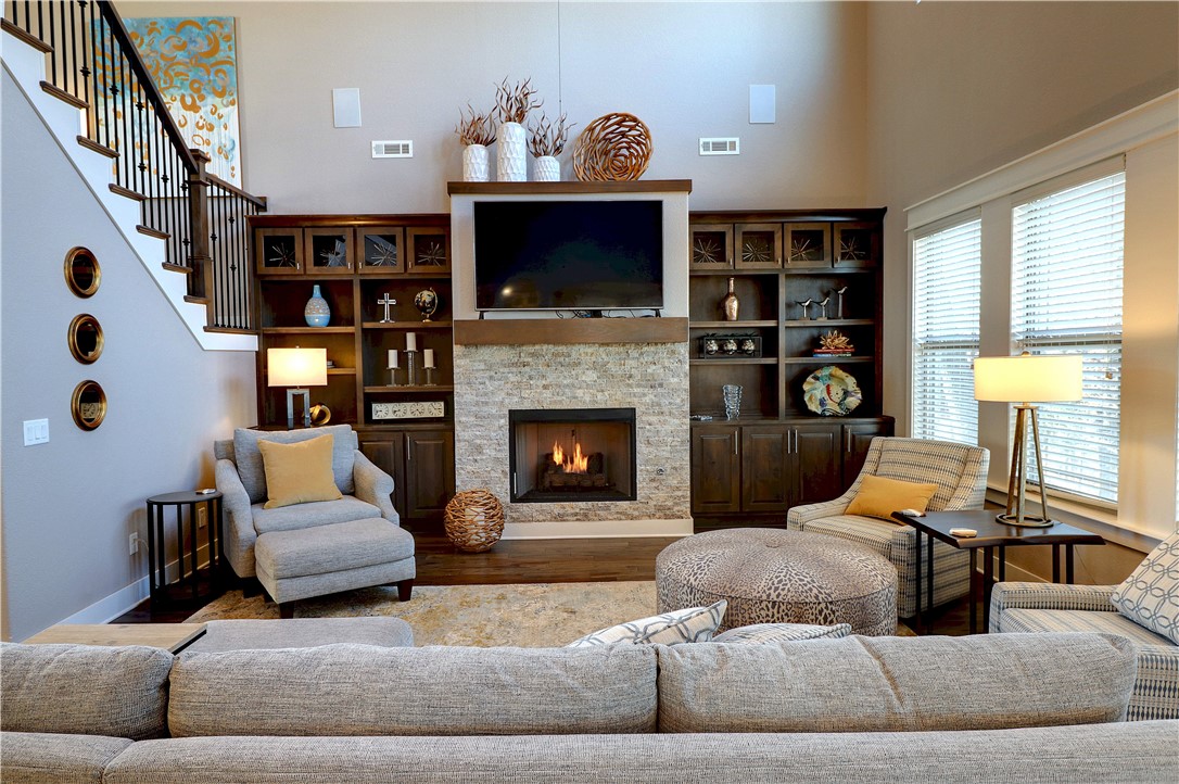 Summit Place - Residential