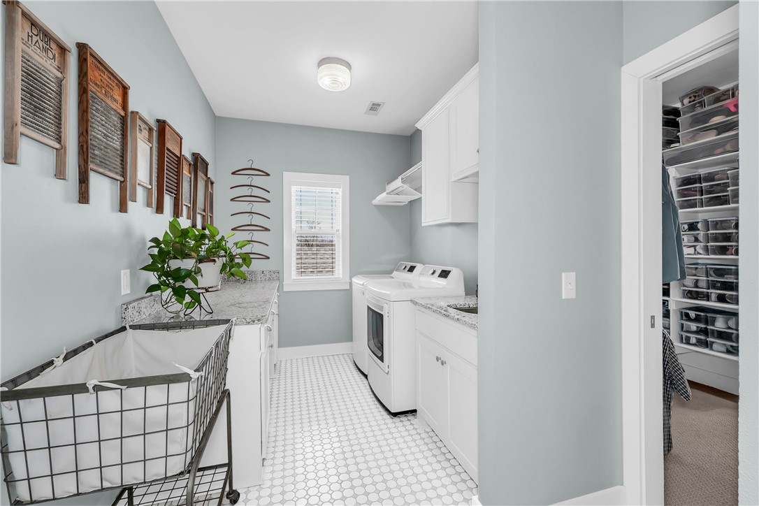 Hyde Park-Cave Springs - Residential