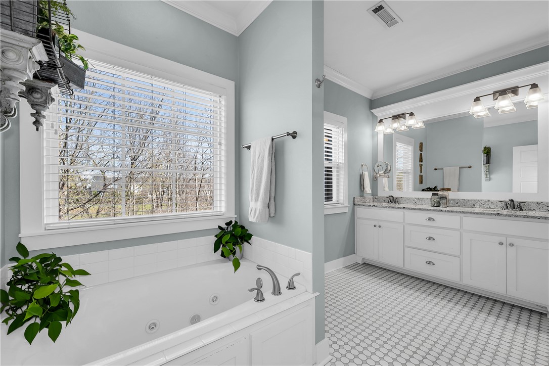 Hyde Park-Cave Springs - Residential