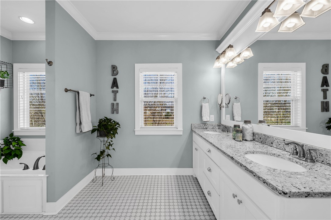 Hyde Park-Cave Springs - Residential