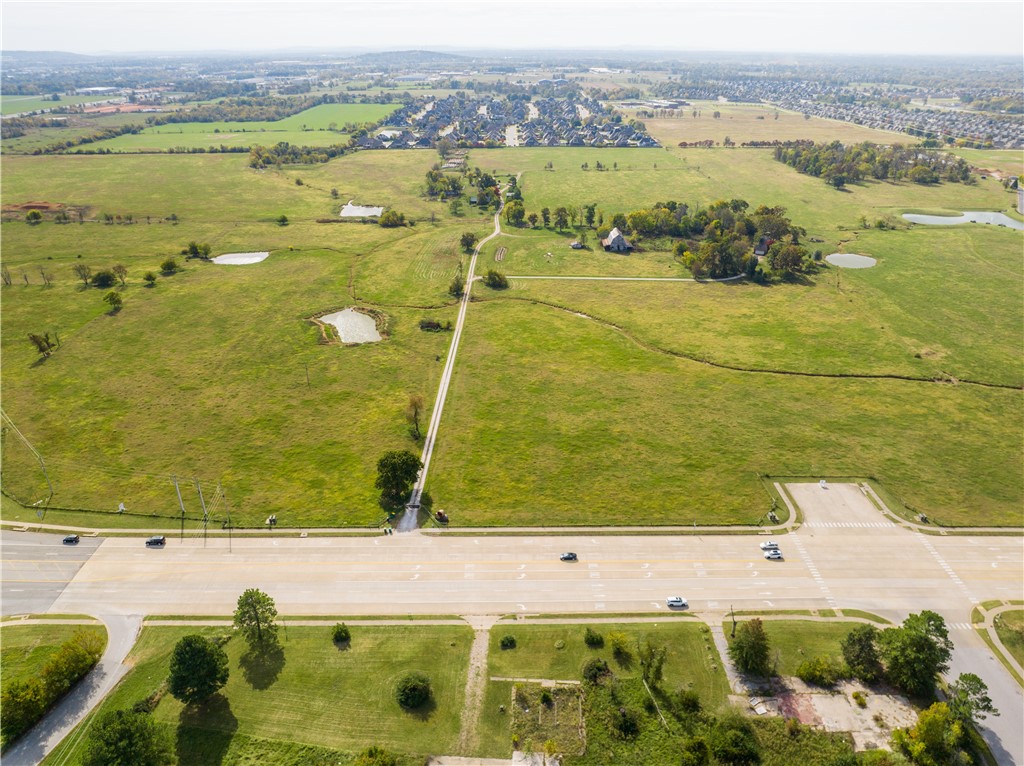 MILLS FARM COMMERCIAL-ROGERS - Land