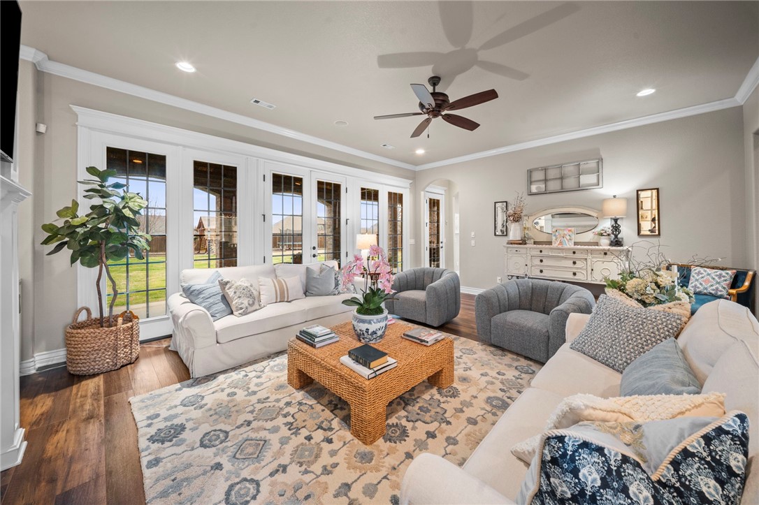 Ridgewood Sub Cave Spgs - Residential