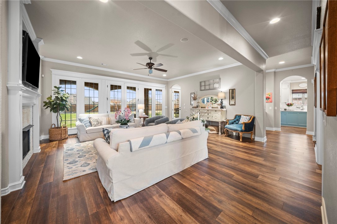 Ridgewood Sub Cave Spgs - Residential