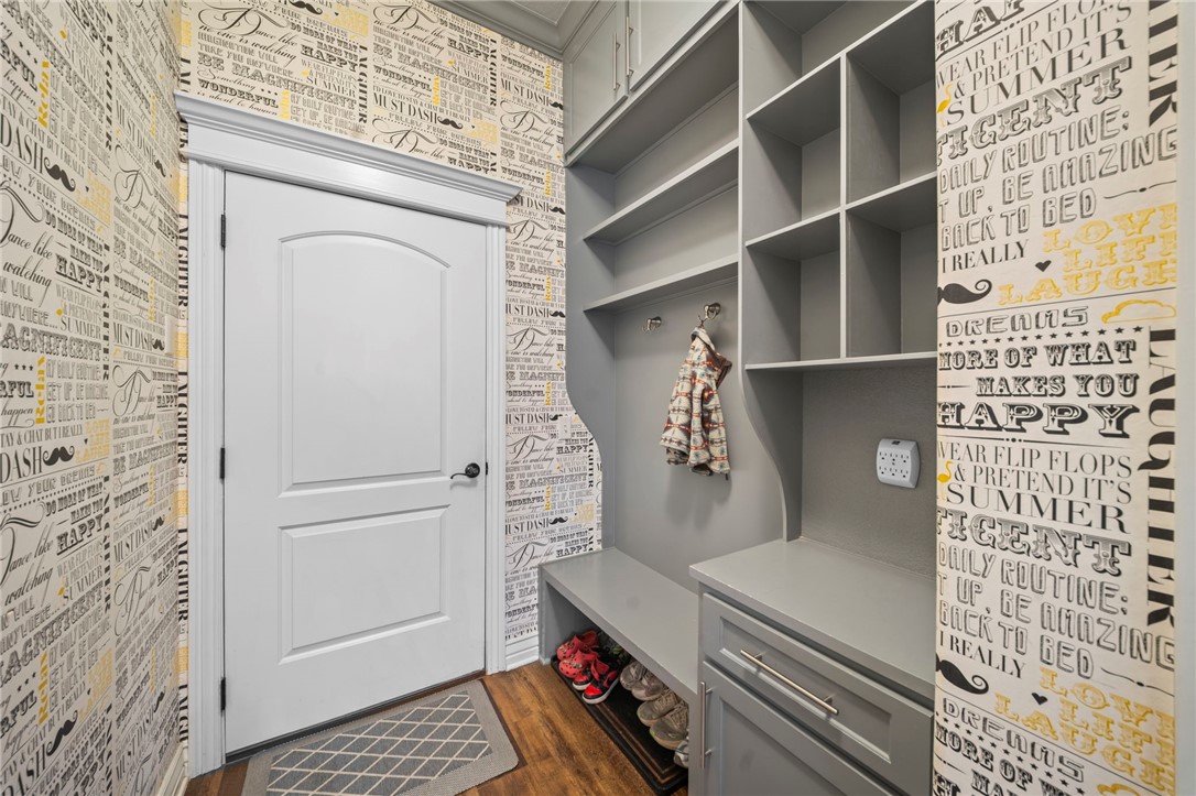 Ridgewood Sub Cave Spgs - Residential