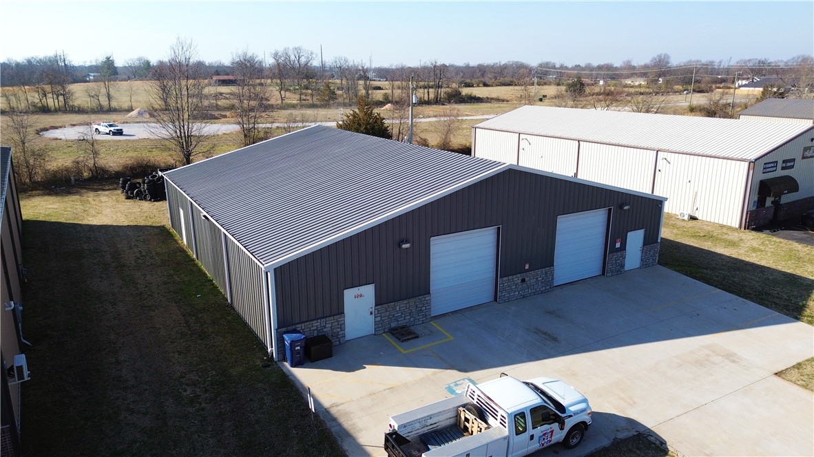 South Pointe Center Add Siloam Spgs - Commercial Lease