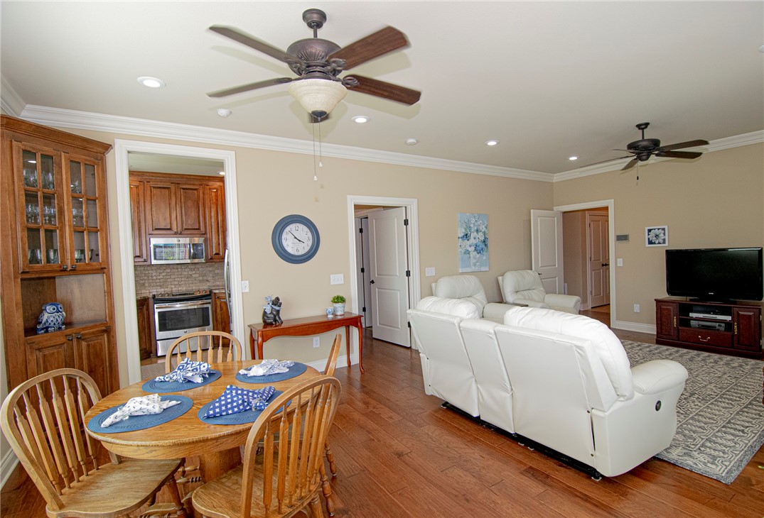 Ridgewood Sub Cave Spgs - Residential