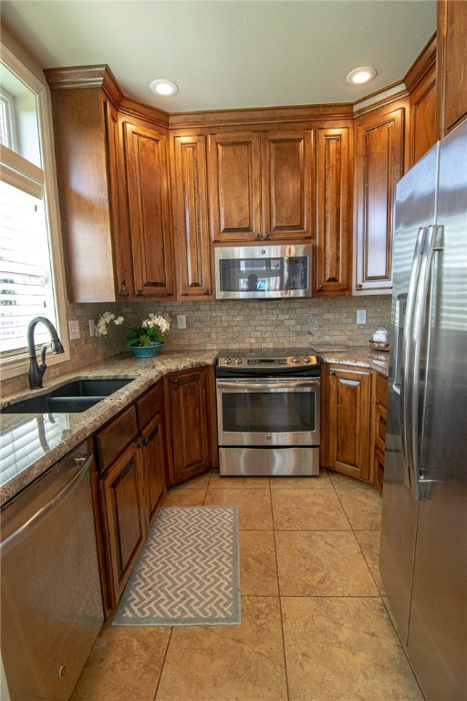 Ridgewood Sub Cave Spgs - Residential