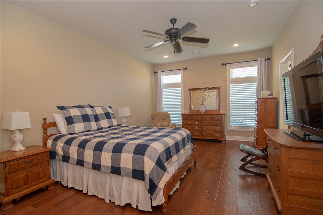 Ridgewood Sub Cave Spgs - Residential