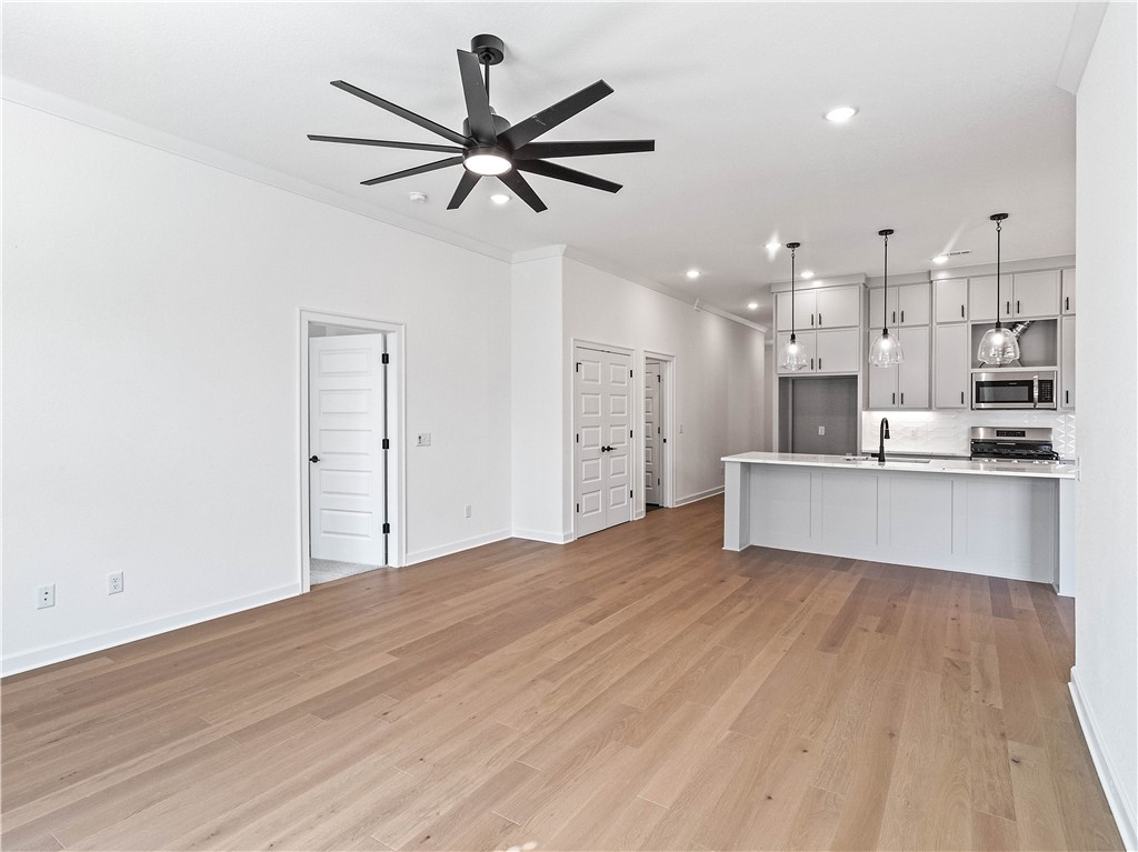 Hillcrest - Residential