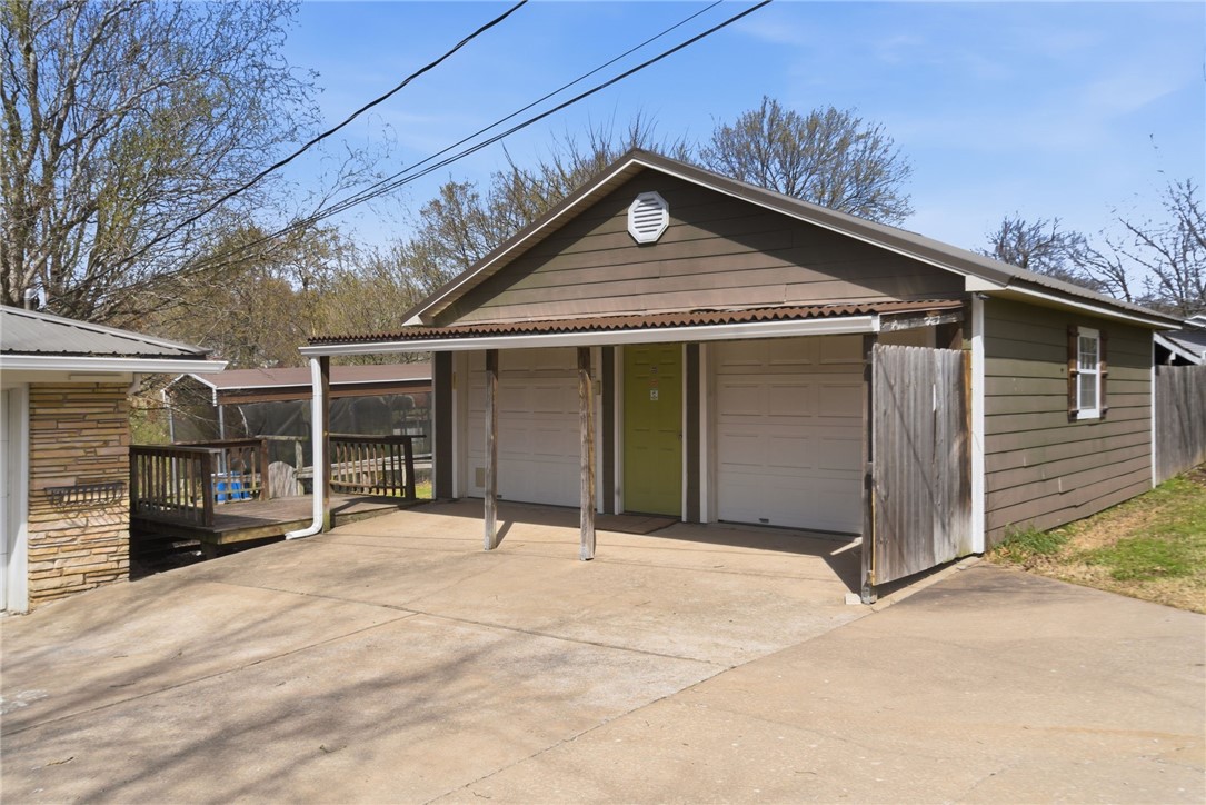 Fayetteville Outlots - Land