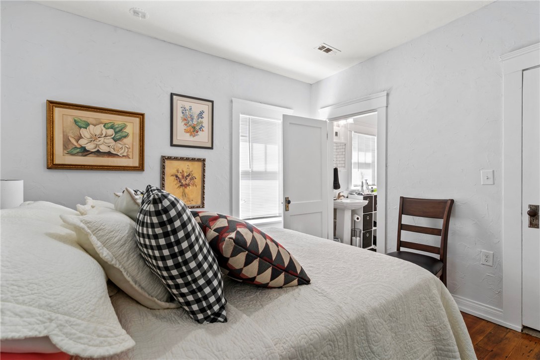 Plucks Add Gentry - Residential