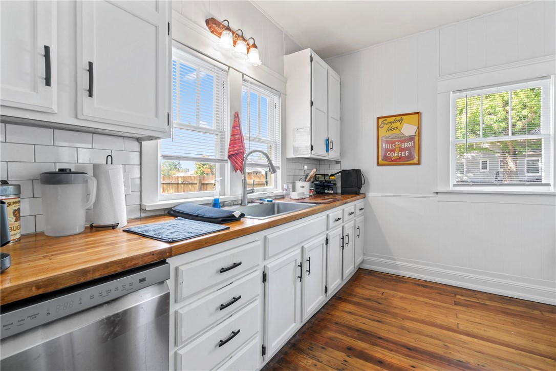 Plucks Add Gentry - Residential