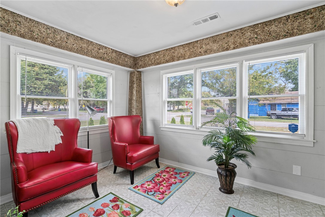 Plucks Add Gentry - Residential