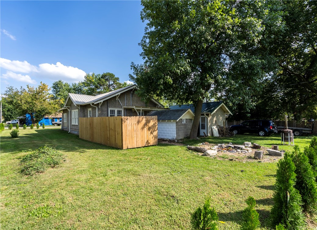 Plucks Add Gentry - Residential
