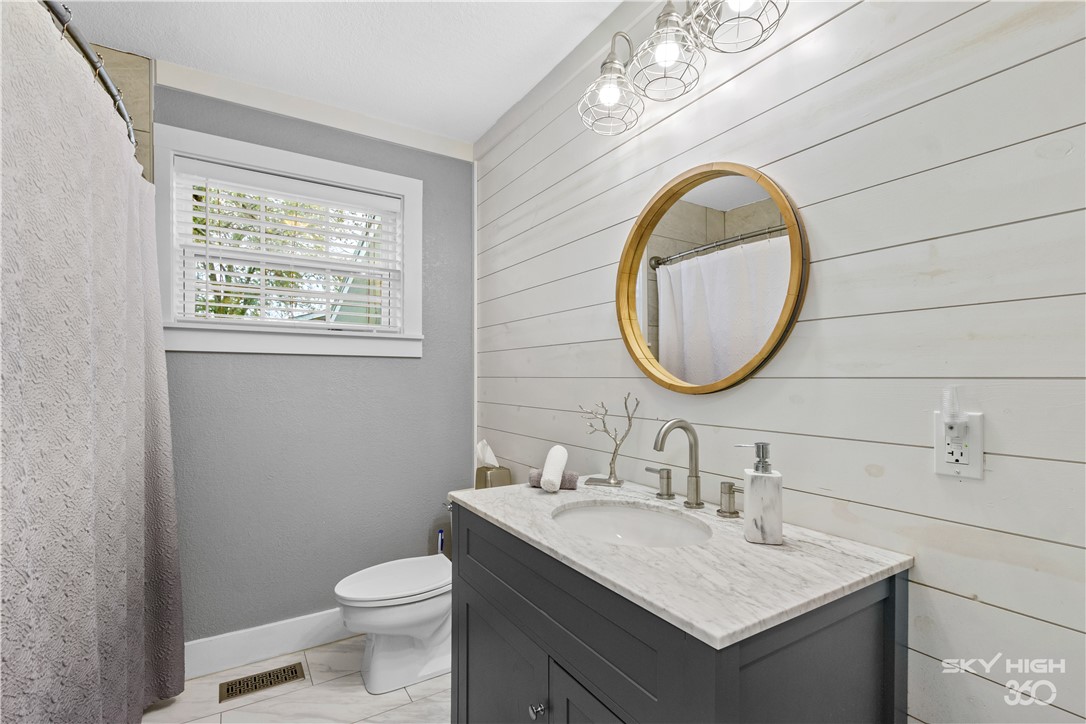 Banks Add Bentonville - Residential Lease