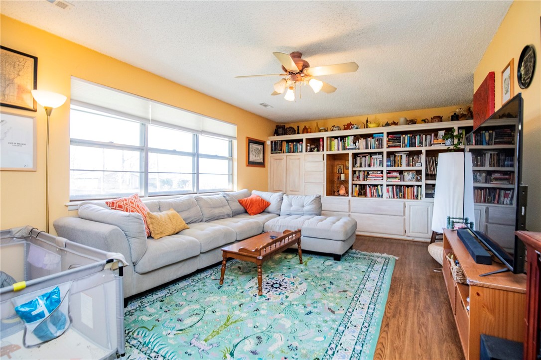 Birch Drive Add Rogers - Residential