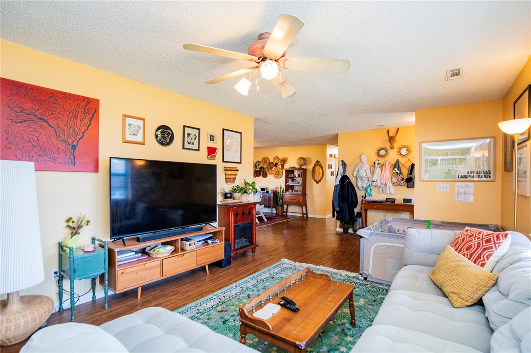 Birch Drive Add Rogers - Residential