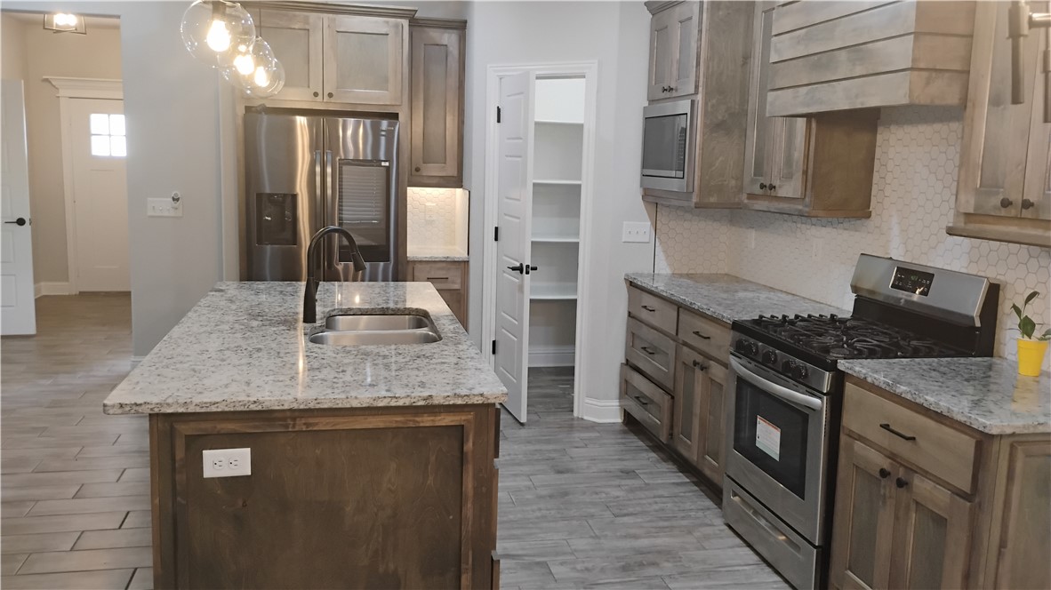 Brookside Estates Sub Centerton - Residential Lease