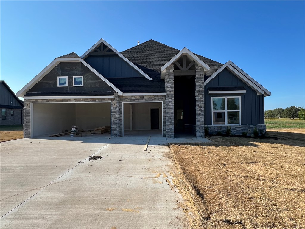Welcome home to Jenna Estates. The 3038 plan features 4bedrooms, 3.5 bathrooms and located on a spacious 1.06 acre lot. The finishes will amaze you with custom cabinets, insulated garage, and tile to the ceiling in the bathrooms. Concessions Include: 5K from the Builder towards closing costs and get an additional 5k if you use the preferred Lender not to mention get the blinds and gutters included. Located 11 miles from downtown Bentonville and the new Bella Vista Bypass exchange, this neighborhood offers you the convenience of I-49 but with the country feel you crave!
