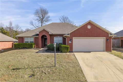 Photo of 2722 Hills Boulevard, Van Buren, AR 72956 (MLS # 1329969)