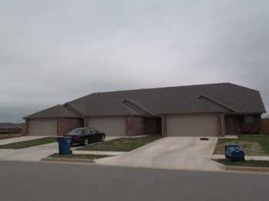 This well-kept 3-bedroom, 2-bath home in Bentonville offers 1,625 sq. ft. of comfortable living space with new carpet, a spacious layout and modern touches. The home features an open living area, a private primary suite with a walk-in closet, and two additional bedrooms that work well for family, guests, or office space. An attached two-car garage provides plenty of parking and storage convenience. Beyond the home itself, you'll love the location—just minutes from Bentonville's lively downtown, world-class trails, highly rated schools, and plenty of shopping and dining options. It's a perfect balance of quiet neighborhood living with quick access to everything that makes Bentonville such a desirable place to live. Please note, pets are not allowed and lawn care is not included. **Pics may not be of exact unit**