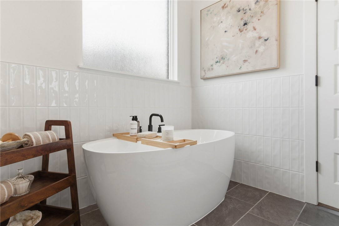 Noah's Landing - Residential