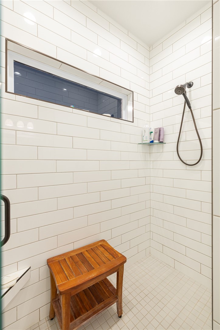 01-15-32 - Residential