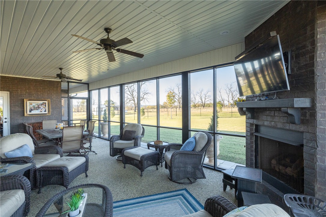 01-15-32 - Residential