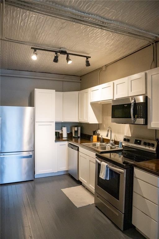 . - Residential Lease