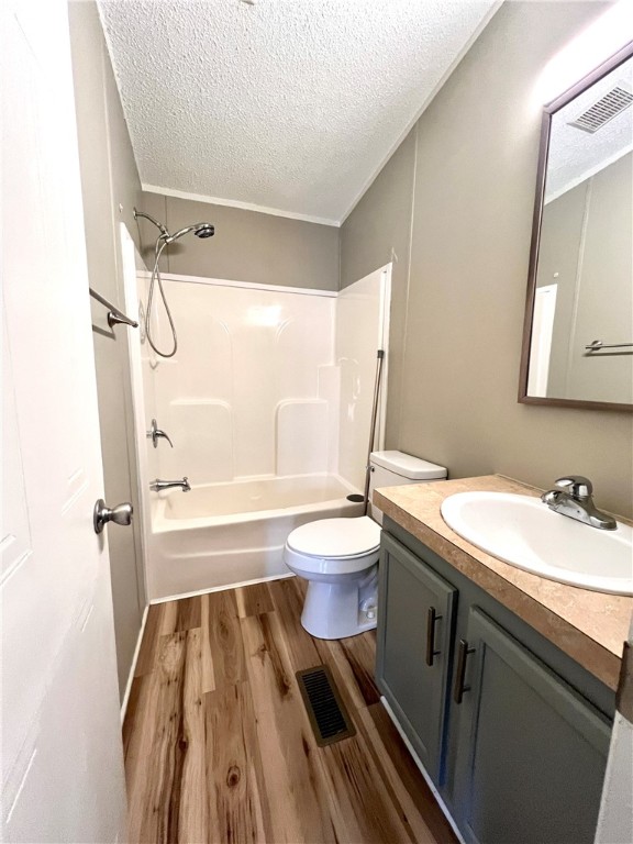 05-18-28-RURAL - Residential