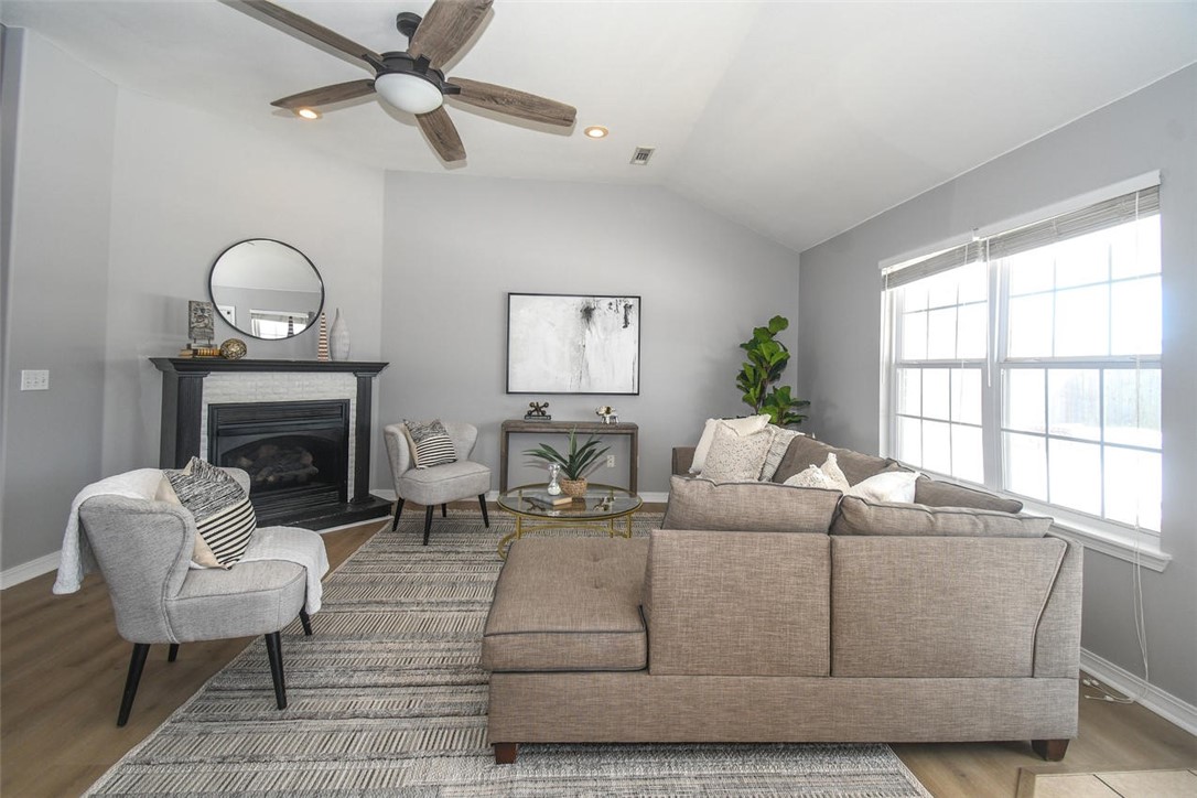 Stonecrest Sub Ph 1 Siloam Spgs - Residential