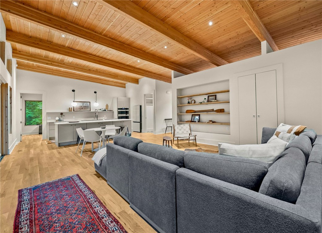 Montgomery Sub Bvv - Residential
