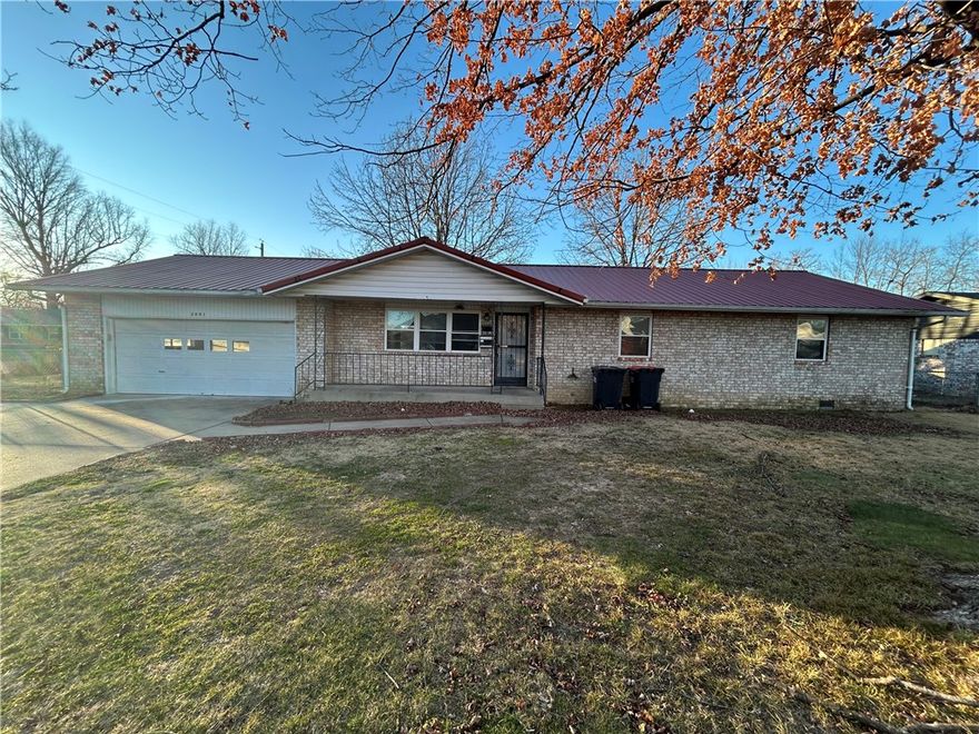 Charming 3-bedroom, 2-bath single-family home with easy access to everything! This beautifully updated property features a recent remodel completed just a few years ago and a fully fenced backyard perfect for privacy, pets, or outdoor entertaining. A move-in-ready home in a convenient location you'll love.
