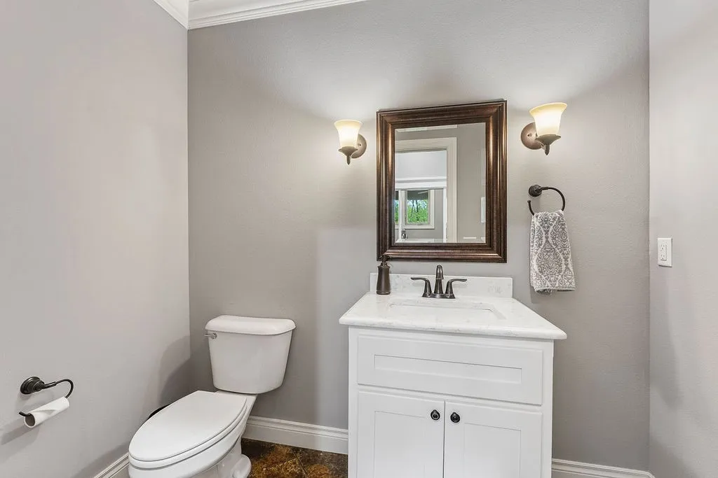 Centerton, Arkansas 72719, United States, 4 Bedrooms Bedrooms, ,5 BathroomsBathrooms,Residential,Pending,111552