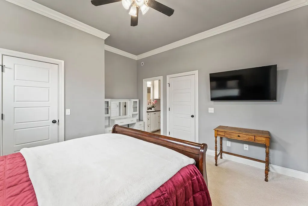 Centerton, Arkansas 72719, United States, 4 Bedrooms Bedrooms, ,5 BathroomsBathrooms,Residential,Pending,111552